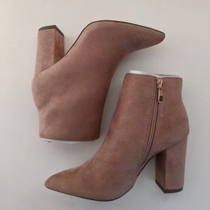 NWOB Liliana Faux-suede Mauve Booties Size 6